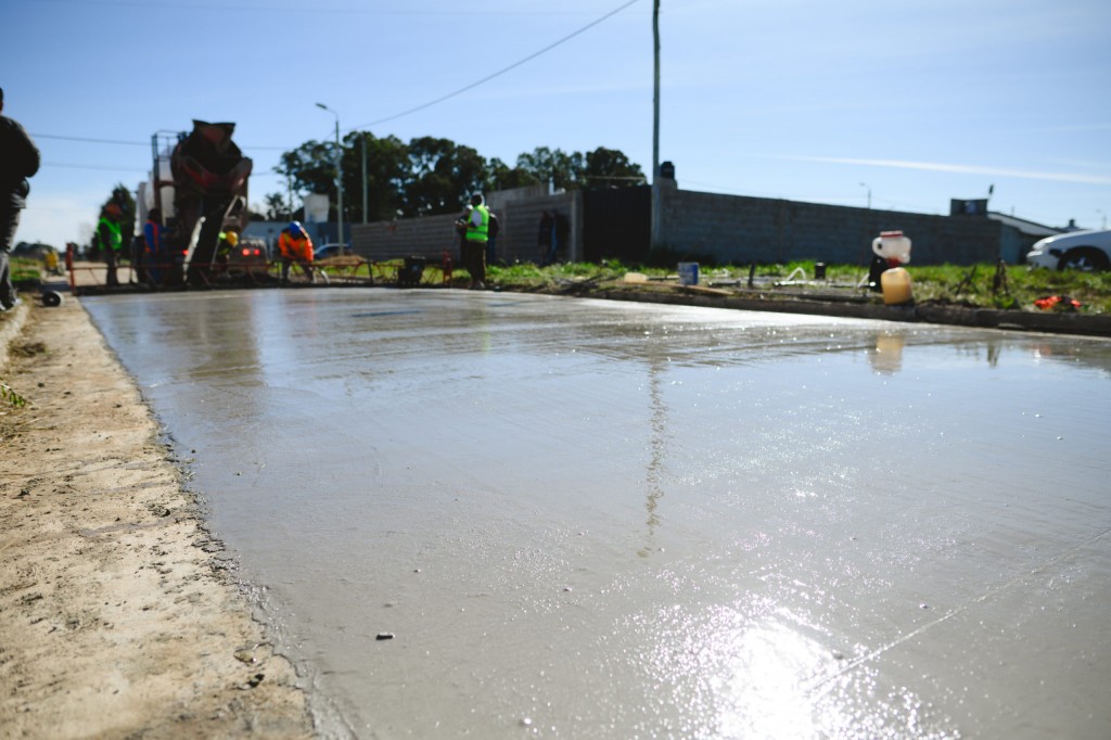 Comenzó la obra de pavimentación en el barrio Pickelado