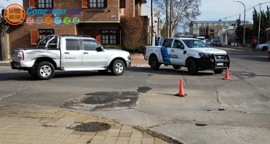 Hecho de tránsito entre dos camionetas dejó un herido
