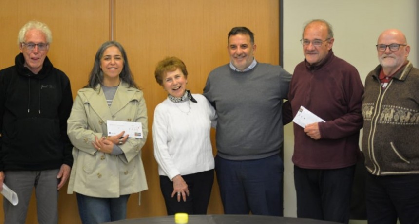 La Cooperadora del Hospital Héctor Cura recibió una donación del Banco Credicoop