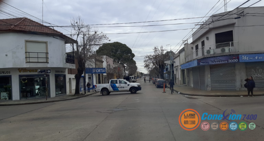 Levantan el vallado en las calles de la zona de la Comisaría Primera