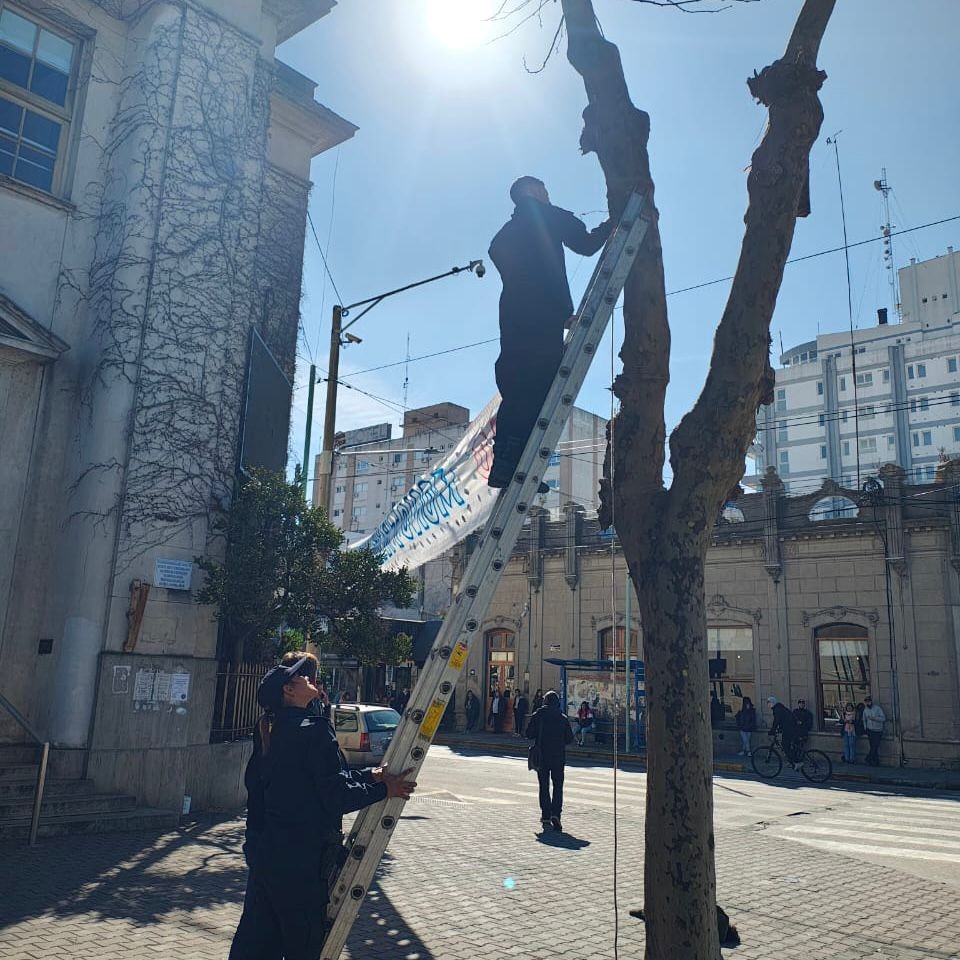 Por la ordenanza vigente, la Comuna quitó el pasacalles de Municipales