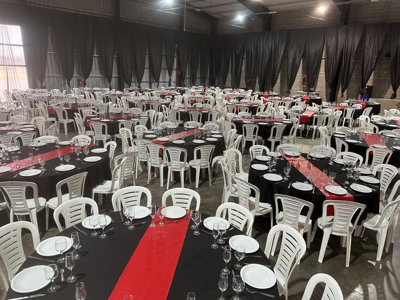 Bomberos con todo listo para el primer episodio de su tercera cena anual