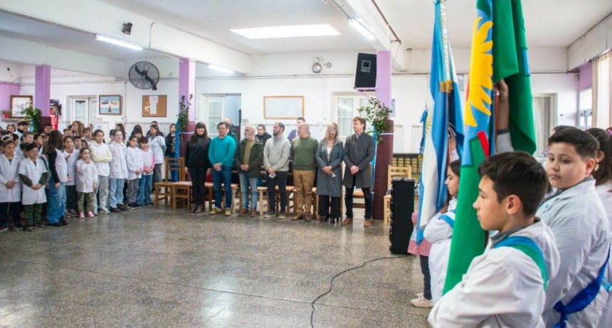 El intendente Wesner participó del acto en conmemoración del General San Martín en la Escuela N° 8