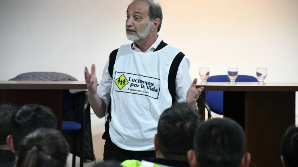 ‘Eliminar este tipo de organismos nos aleja del mundo’