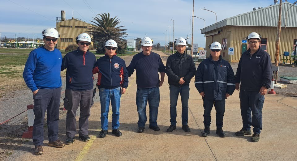 Bomberos Voluntarios de Olavarría visitaron la planta Transportadora de Gas del Sur
