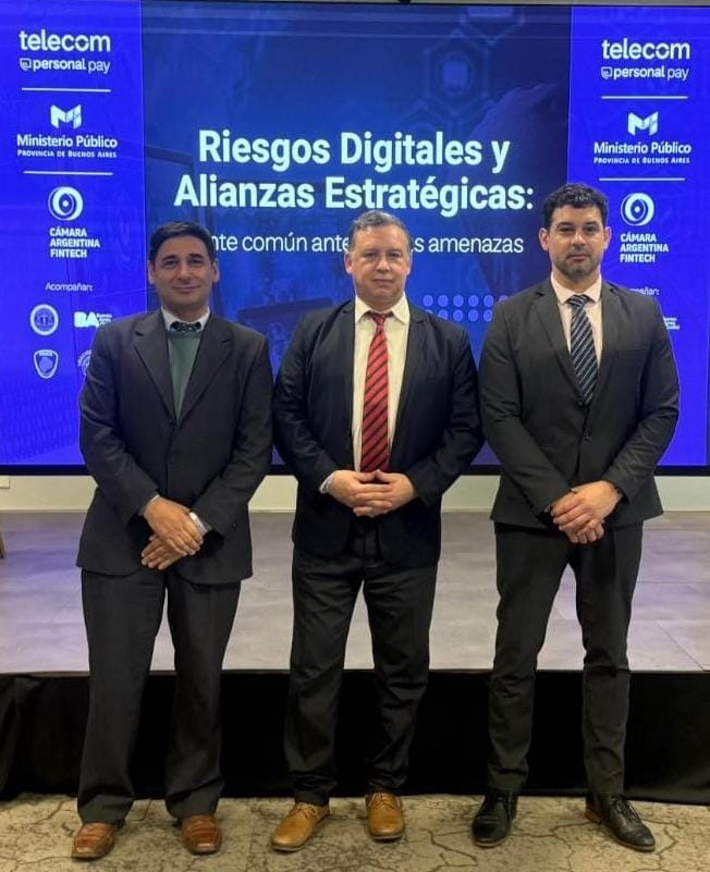Funcionarios del Ministerio Público azuleño se capacitaron en fraudes digitales