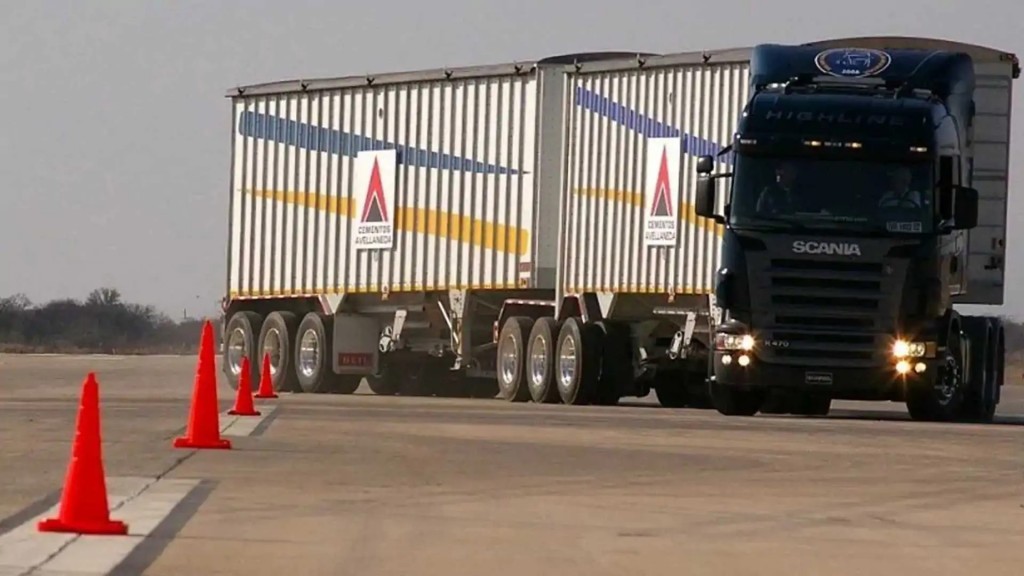 Camiones Bitrenes: ‘Si seguimos cargando la ruta, la infraestructura debería acompañar’