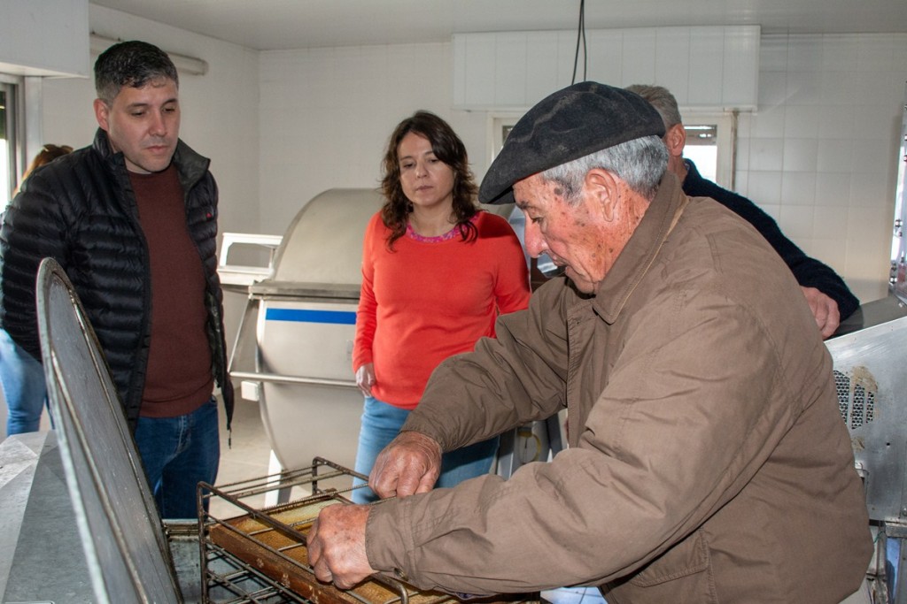 'Es importante visibilizar y acompañar el crítico momento que viven los apicultores'