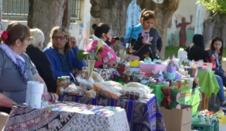 Este sábado el mercado popular 'La Capitana' celebra su segundo aniversario