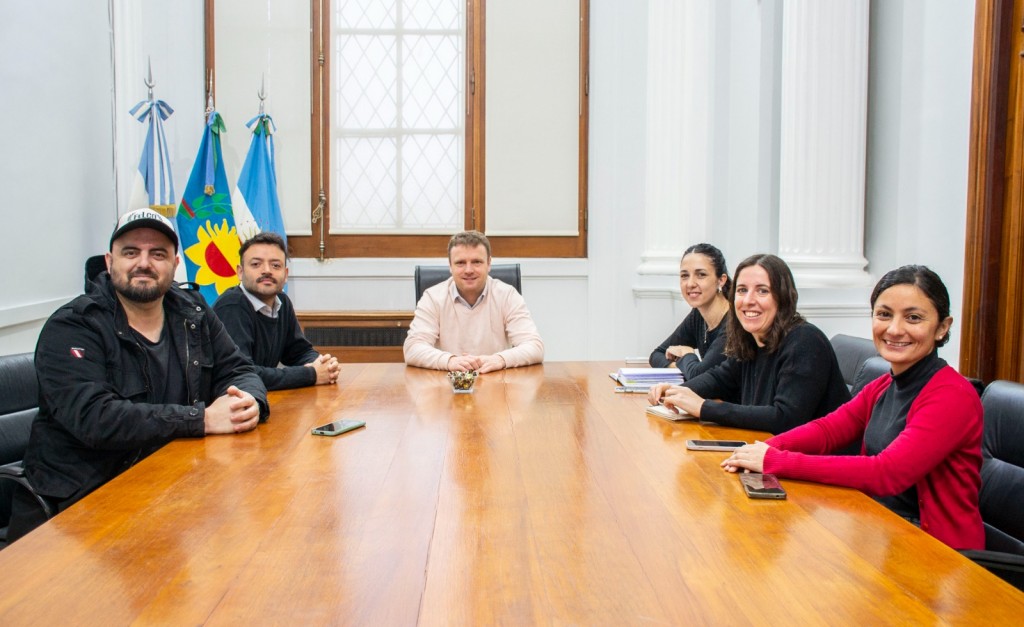 El intendente se reunió con los organizadores del Festival Latinoamericano de Cortometrajes de Olavarría que arranca este fin de semana