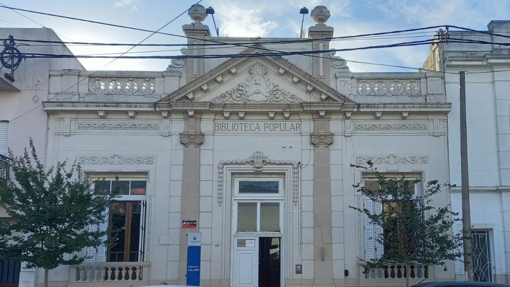 Encuentro de narración y música en la Biblioteca Popular Armando Collinet