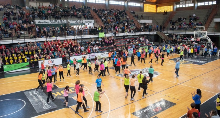 El Maxi Gimnasio de Estudiantes vibró al ritmo de un nuevo Muni Gym