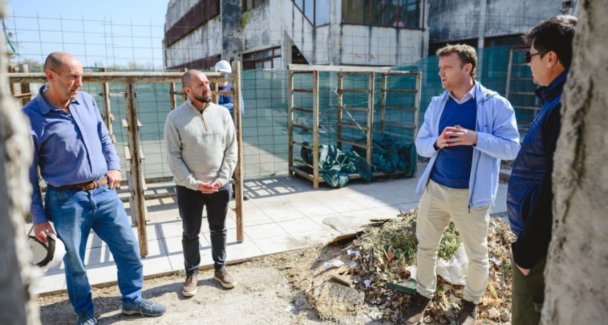 El intendente Wesner recorrió el inicio de obras en la Escuela Técnica Nº 1 del barrio CECO