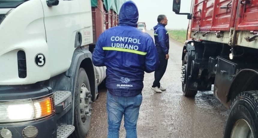 Se realizaron controles a transportes de carga en distintos puntos del Partido