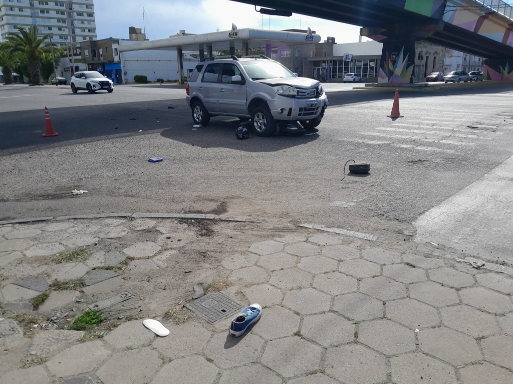 Violento choque en Pringles y Colón