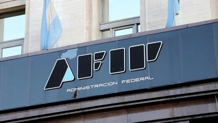 El Gobierno anunció la disolución de la AFIP