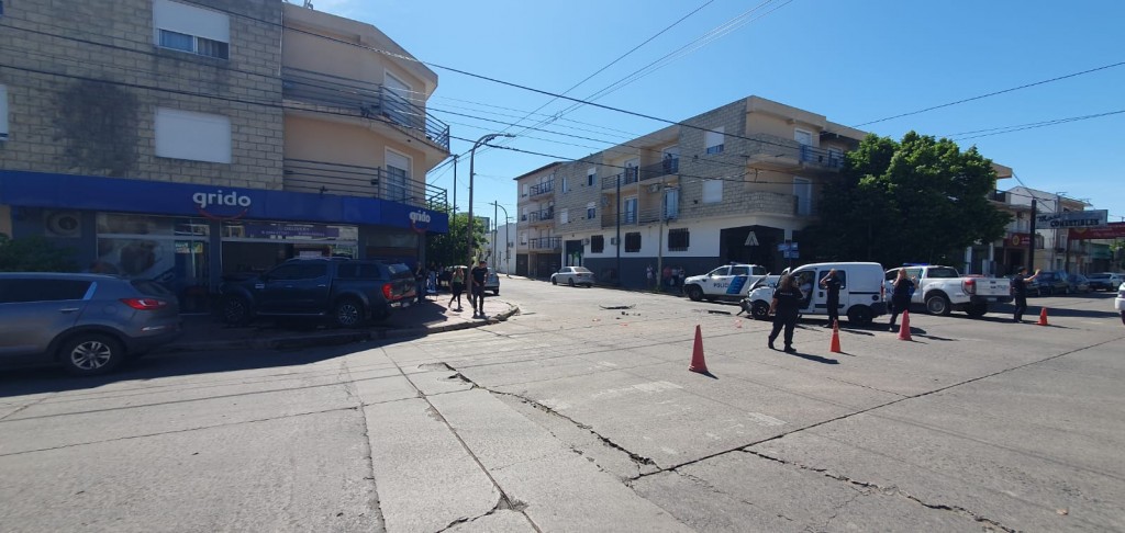 Cinematográfico hecho de tránsito en Lavalle y Colón