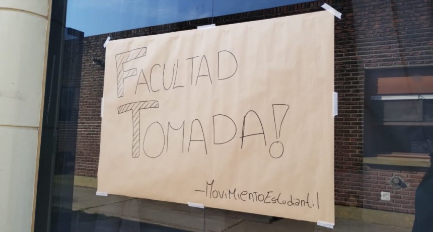 El Centro de Estudiantes de Ciencias Sociales tomó la Facultad, pero con posibilidad de dictar clases