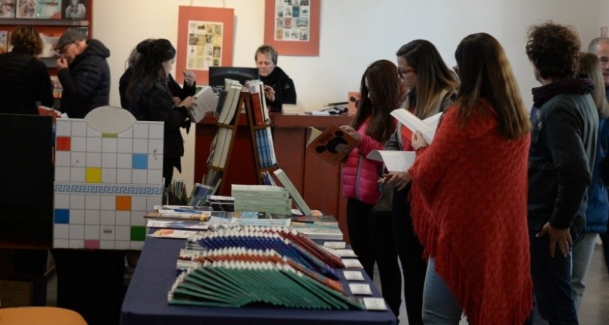 Último día de la convocatoria a escritores locales para la 28° Feria del Libro y el 3° Festival del Libro