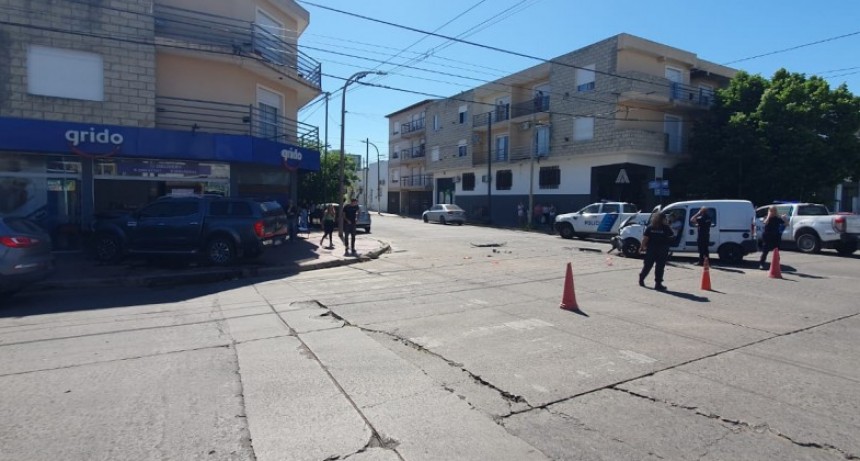 Cinematográfico hecho de tránsito en Lavalle y Colón