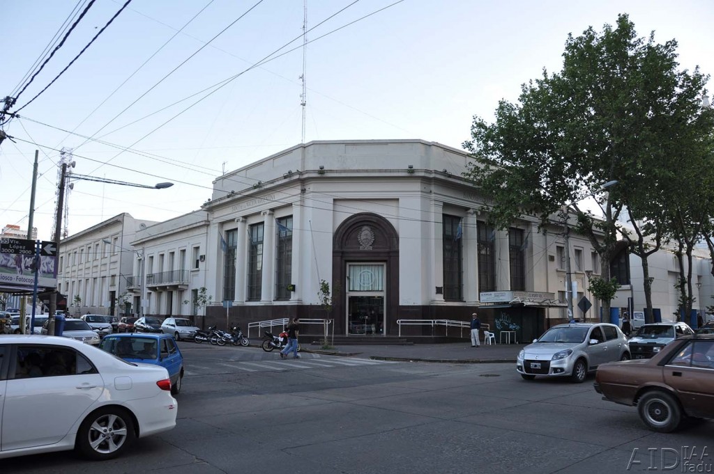 Bancos cerrados por el Día del Bancario