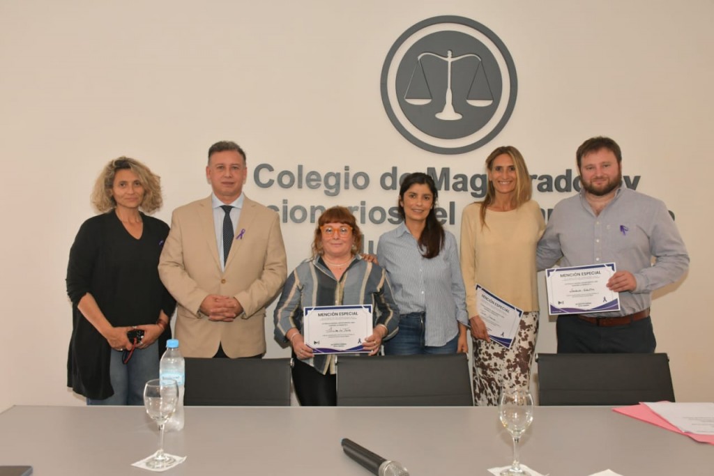 Se distinguió a personal del Municipio por su compromiso para erradicar las violencias por razones de género