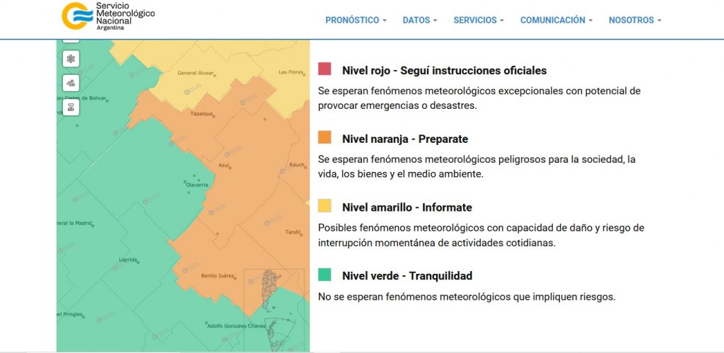 Saldo de la tormenta: árbol caído en Sierra Chica