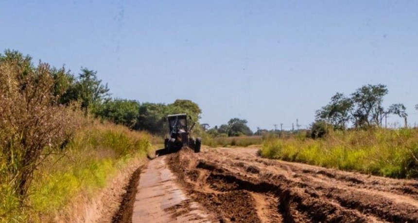 Buscan crear un observatorio para mejorar los caminos rurales en la Provincia