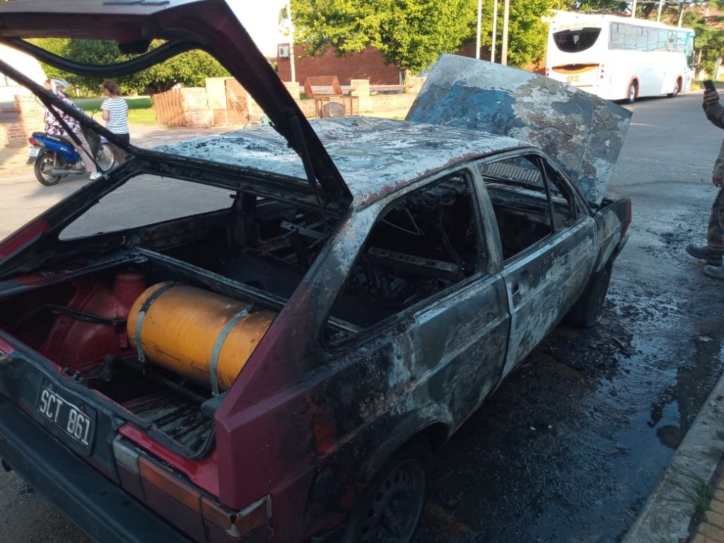 Pérdidas totales en el incendio de un auto