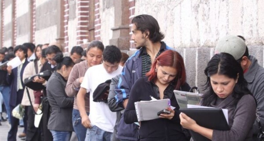 El desempleo llegó al 6,9% en el tercer trimestre del año según informó el INDEC