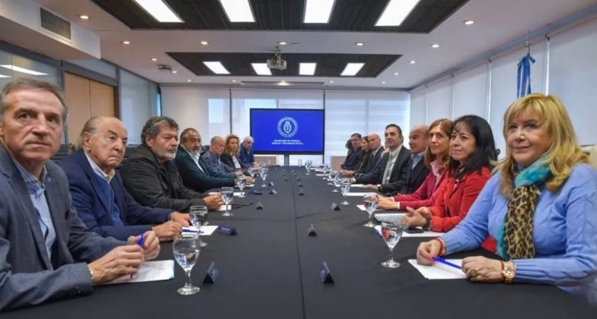 El Gobierno Nacional aumentó el Salario Mínimo por decreto